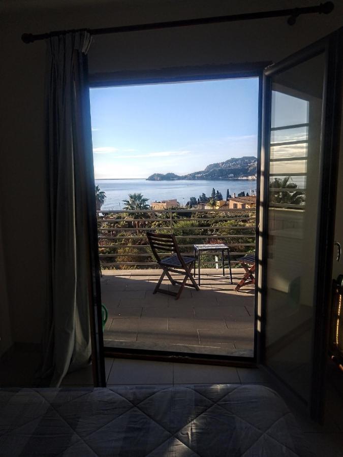 Lube Beach Home Letojanni Eksteriør billede